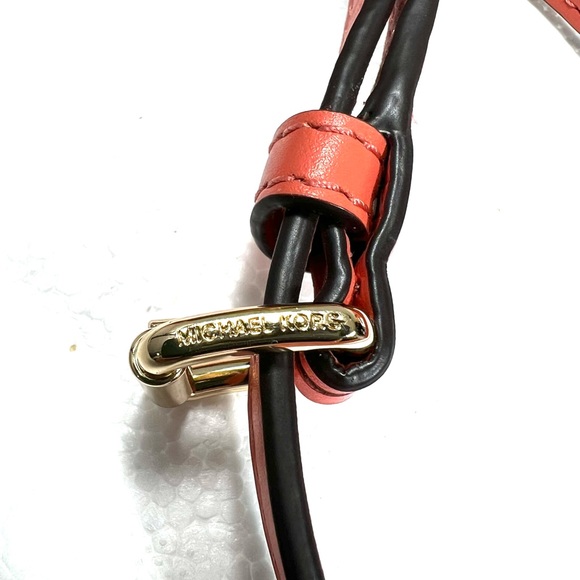 🌸 MICHAEL KORS VIV EXTRA SMALL CONVERTIBLE PEBBLE LEATHER ZIP BACKPACK 🎒 - Picture 11 of 12